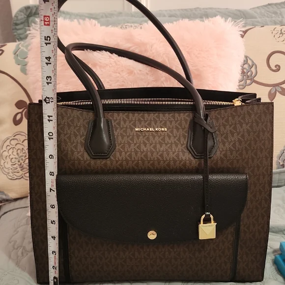 MICHAEL KORS Iconic logo Brown and Black Tote - Picture 8 of 9